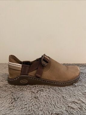Chaco NWOT Pedshed W 8.5 brown leather waterproof insulated Vibram sole comfort
